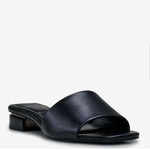 Vince Camuto Cheleah Slide Sandal
